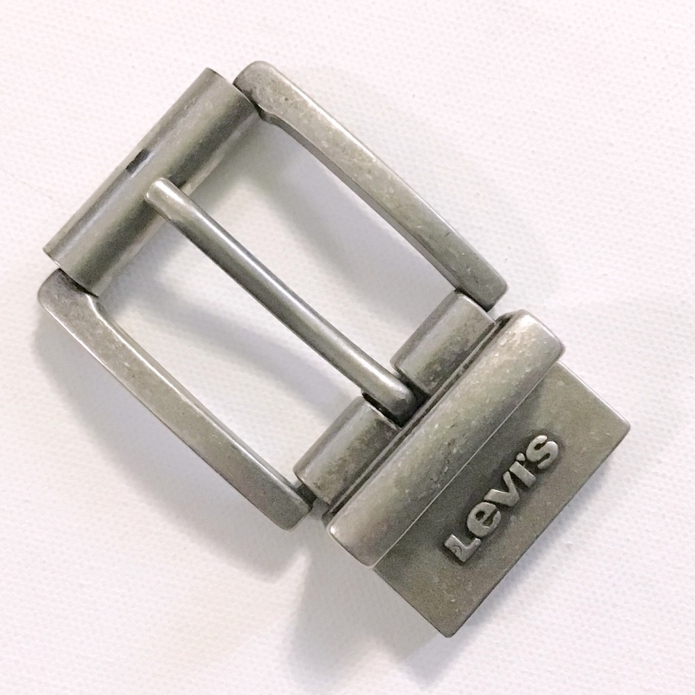 Levi’s | Silver Tone Reversible Belt Buckle Only